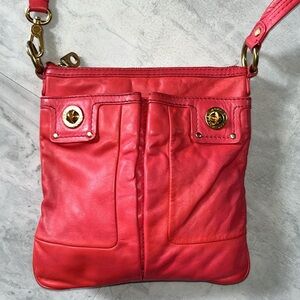 Marc by Marc Jacobs  Crossbody bag   coral red  GUC refurb. 2 Turnlock Front Poc